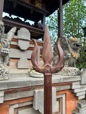 Трезубец (Тришула) с Аметистом ☥ I, из дерева Соно, ручная работа.